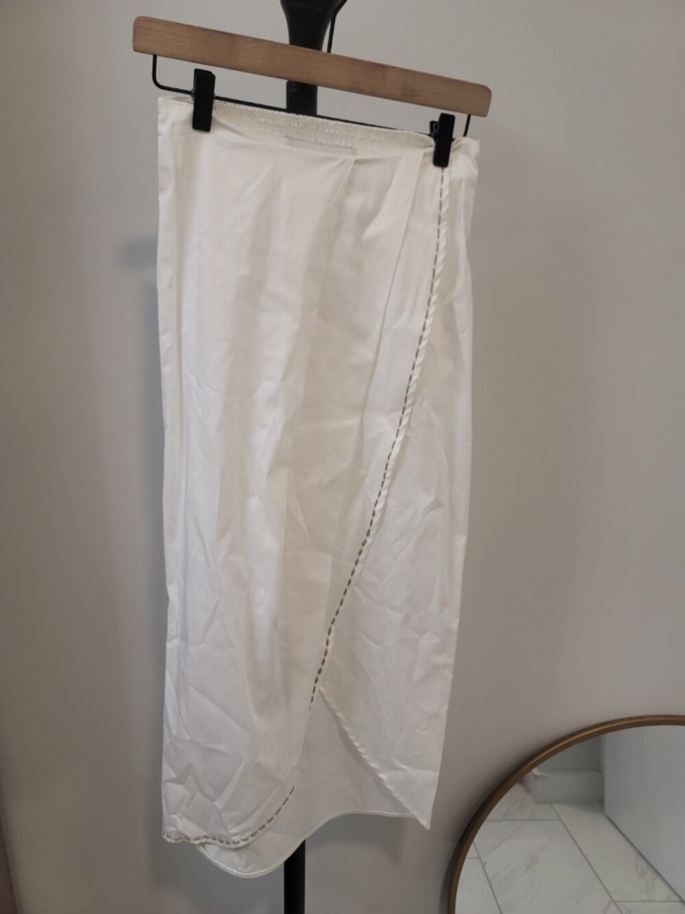 Encantadore Sarong Wrap Skirt Coverup S White Beach Resort